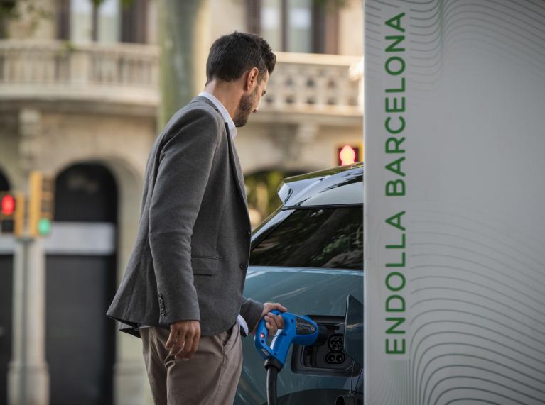 advantages to using an electric car in Barcelona 